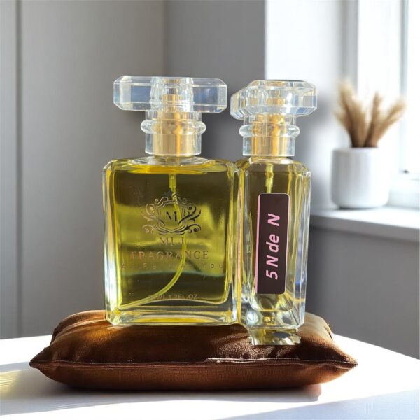 5 N de N inspired by Noir de Noir is TOM FORD